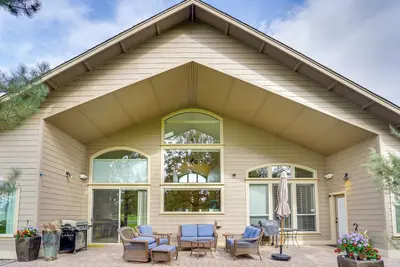 Image de Redmond Golf Getaway - Near Smith Rock State Park!