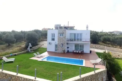 Image de Wonderful Chania Villa | Villa Chiaotzu | 3 Bedrooms | Spacious Private Garden | Private Pool | Bbq  and Outdoor Dining Area | Terma Theofani Vamvounaki