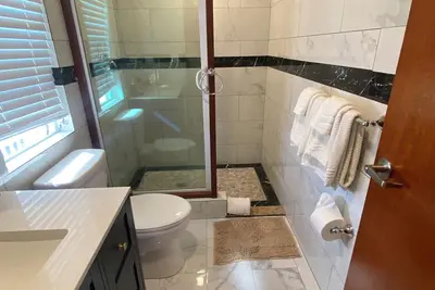 Image de 2 bedroom w/ 2 en-suite private bathrooms - 1mile from Cruz Bay