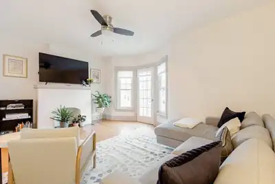 Image de Gates Circle 2 Bedroom Sanctuary