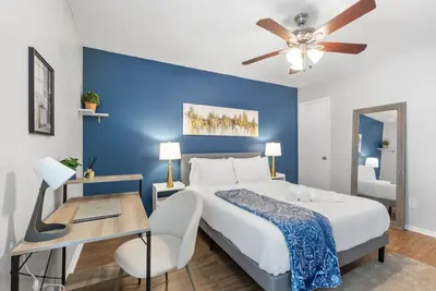 Image de Delightful 1bd: Tcu Walkable, Charming & Joyous!