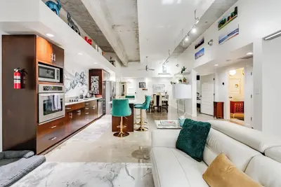 Image de The J | Modern Stay | Jackson Ward