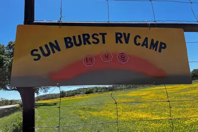 Private Single unit Rv Campsite, 30/50 amp/sewer/water, fire ring, great views