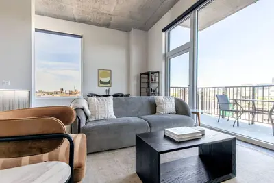 Image de Excellent West Loop 2br w/ Gym, near Fulton Market & I-90, by Blueground