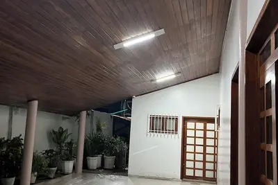 Image de Casa Ampla com 4 Suítes com Escritório, Aceita Animais de Estimação