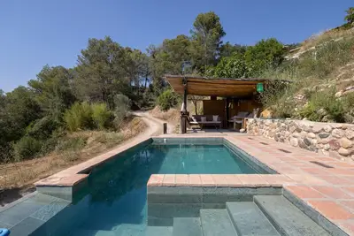 Image de Maison de campagne \"La Isla Verde\" avec vue sur les montagnes, piscine privée et Wi-Fi