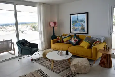 Image de Seventh Heaven beach front apartment.