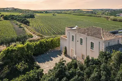 Image de Masseria Baroni\nLuxurious Sicilian Countryside Retreat; Relax and Explore.