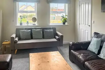 Image de Relax with the whole family in Buxton at this modern and peaceful place to stay.