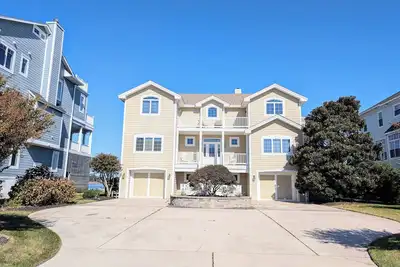 Image de Luxurious 5br Inlet View Home with Elevator – South Shore Marina