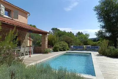 Image de Villa de charme avec piscine en plein cœur du Var