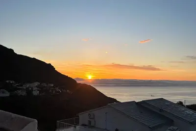 Image de Havre de paix vue sur mer et montagne
