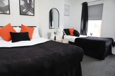 Image de Stylish Retreat with Private Garden!