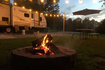 Image de Awesome Summer Retreat- Relax After Hiking!
