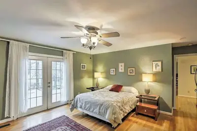 Image de Blackberry Artist Studios 3br/2Bath/w bunkroom rm Bb