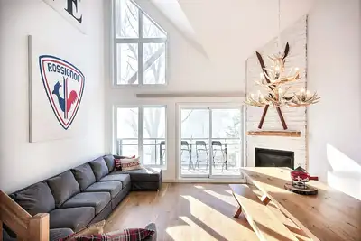 Image de Cozy Ski in / Ski out Bromont