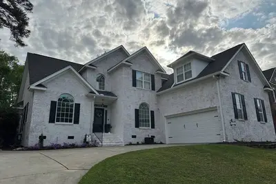 Image de Excellent Masters Rental - 5 Miles from Course!