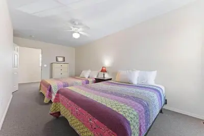 Image de Pet Friendly Tr Lake Lodge w/Pool/Ht near Silver