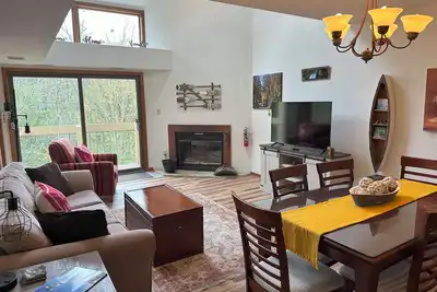 Image de Cozy townhome in resort core! \n