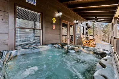 Image de Hot Tub ~ Pool Table ~ Wifi ~ Secluded ~ Multicade