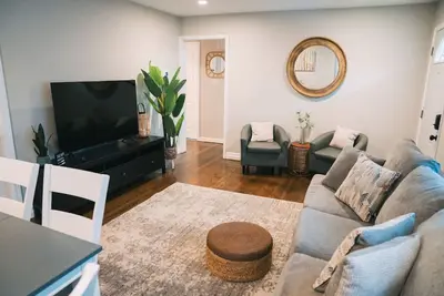 Image de Dunes Haven - Just minutes from Lakefront