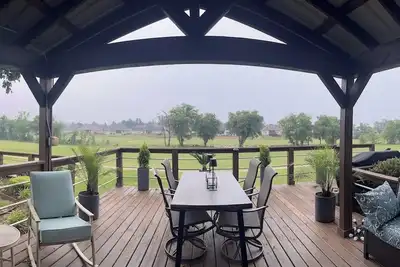 Image de The Fairway: Modern 3br with beautiful golf course views and convenient location