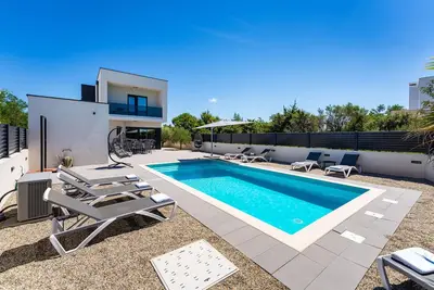 Image de Magnifique maison de 4 chambres à Zaton