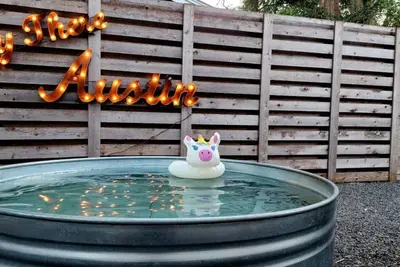 Image de Walk to Rainey & 6th St +Groups!