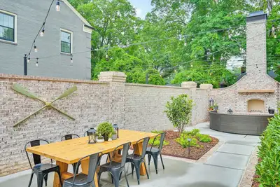 Image de Idyllic Belmont Home < 1 Mi to Historic District!
