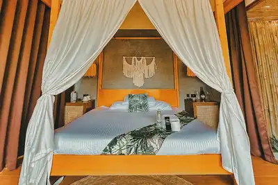 Image de Executive Glass Villa 1