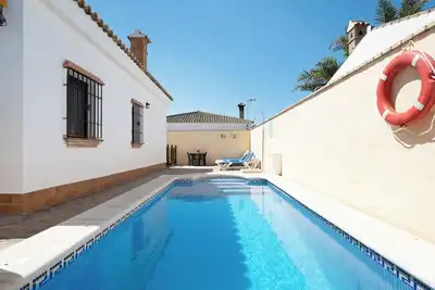 Image de Maison de vacances 'Casa Juan Solo Familias' avec vue sur la montagne, piscine privée et Wi-Fi