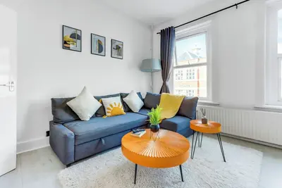 Image de Luxury 2 Bed Flat - 1 Min Walk to Tooting Broadway Metro Station