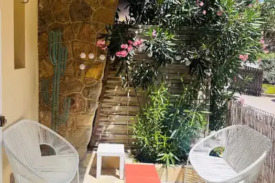 Image de Mignon studio de plage avec terrasse à 60m d'1 plage labellisée pavillon bleue.