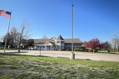 Image de Serene Escape, Fishing, Small-Town Charm