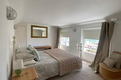 Image de Nelson Cottage. A stones throw from the beach