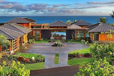 Image de Dramatic New Kukui'ula Estate: Dazzling Style + Seaviews + Unique Pool & Spa