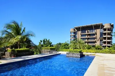 Image de Ocean View Luxury Condo with Pool!