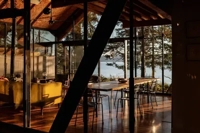 Image de La Conner Glass Cabin by Boutique