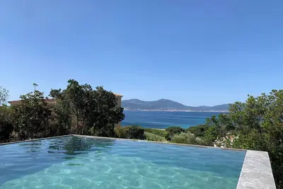 Image de Superbe Villa Tarif Exceptionnel Vue Mer Grande Piscine Prestations De Standing