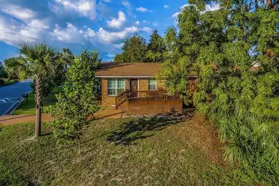 Image de Pet Friendly Cottage Minutes To Pier Park-Frank Brown-Beach! Monthly Rates