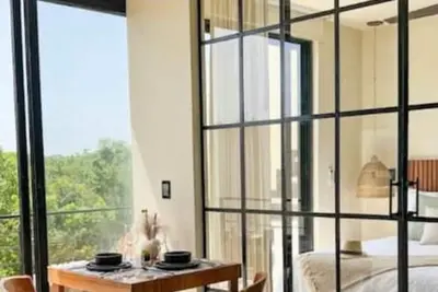 Image de Penthouse Studio Apt w/ Private Roof & Pool ᯽Ph4\n\n
