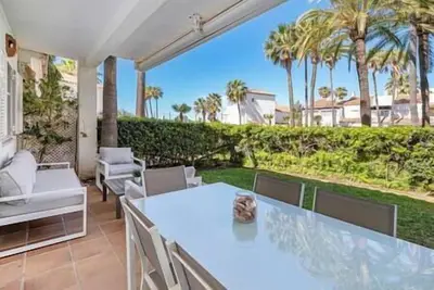 Image de Townhouse w/ Swimming Pool and Underground Parking