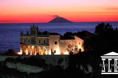 Image de Comfortable and Accessorised Apartment center Tropea, Costa degli Dei in Calabria