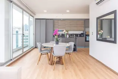 Image de Luxury 1 bedroom apt free parking and balcony
