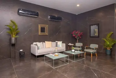 Image de Luxury 1 bedroom apt with free parking