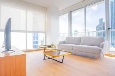 Image de Luxury 2 Bedroom apt with free parking and balcony