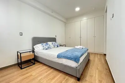 Image de Luxury 2 Br apt with free parking