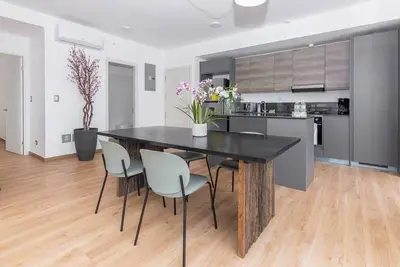 Image de Luxury 2 Br apt free parking ocean balcony