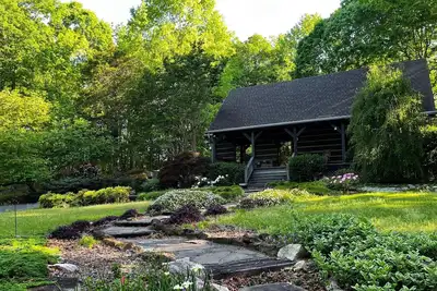 Image de Super Cute & Cozy Cabin In The Paradise With 65\" Tv, Hot Tub, Boats, Bikes. . . . .