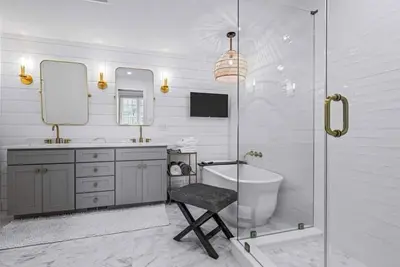 Image de Cozy and all upgraded Avalon beach house walking distance to beach/bay/town